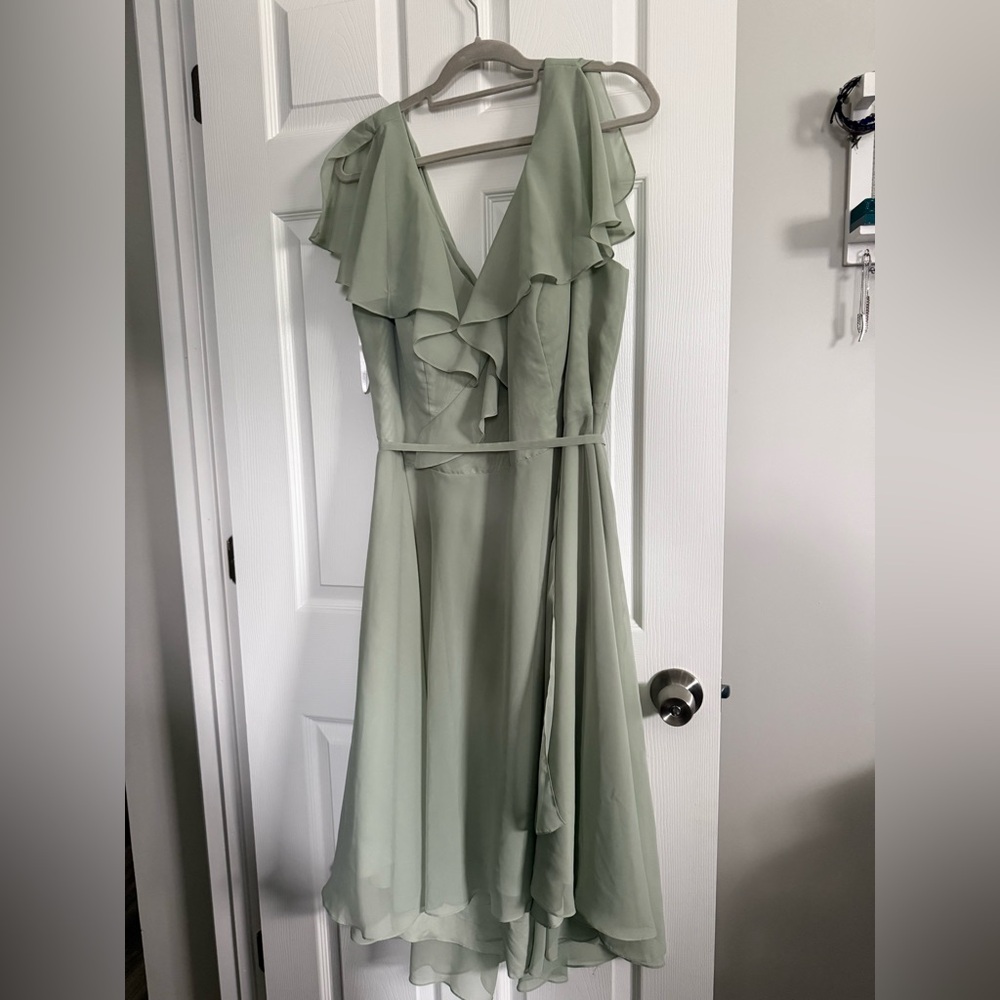 JJs House Asymmetrical Dress in Celadon - Fits size 20/22